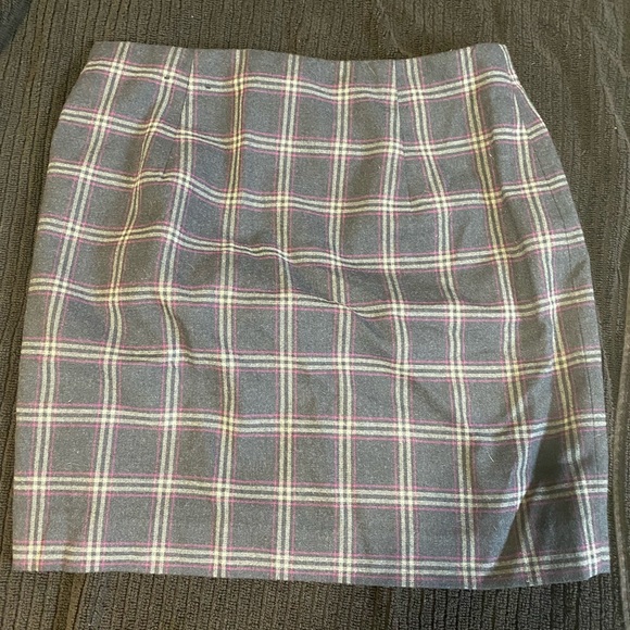 Banana Republic plaid mini skirt - Picture 1 of 4